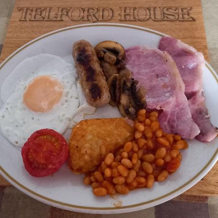 Telford House Panzió Milton Keynes Kültér fotó